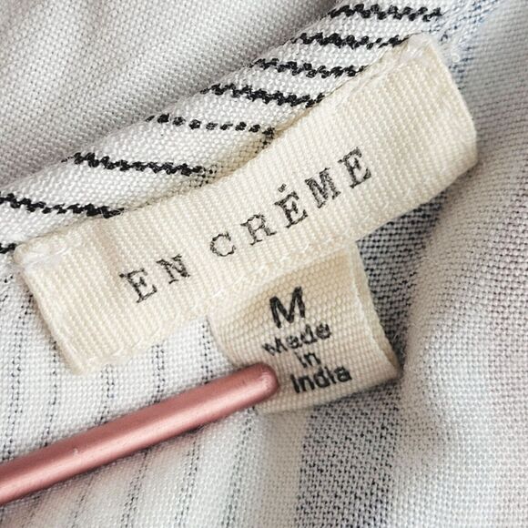 EN CREME Relaxed Cropped Striped Jumpsuit Size M Culotte Spaghetti Strap V Neck - Picture 9 of 11